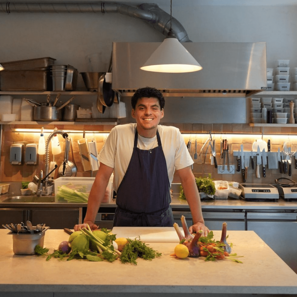 Photo de Mahir Atia Chef en résidence chez Café Singuliers Paris